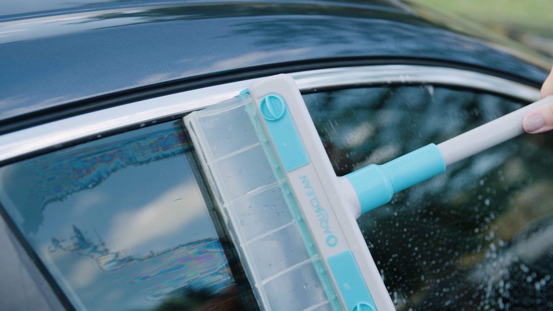 Aquaclean Squeegee - Professional window cleaning kit – Viatek Consumer  Products Group, Inc